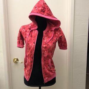 Cat short sleeve hoodie w/removable hood. Size S